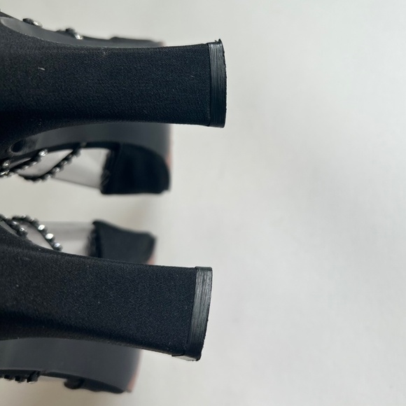 Stuart Weitzman Black Satin Rubber Straps Glitter Stone Close Toe Heels size 7.5 - Picture 11 of 14